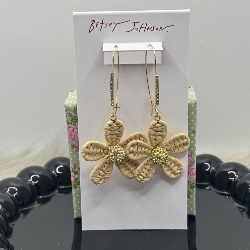 Betsey Johnson Woven Floral Earrings in Gold and Cream